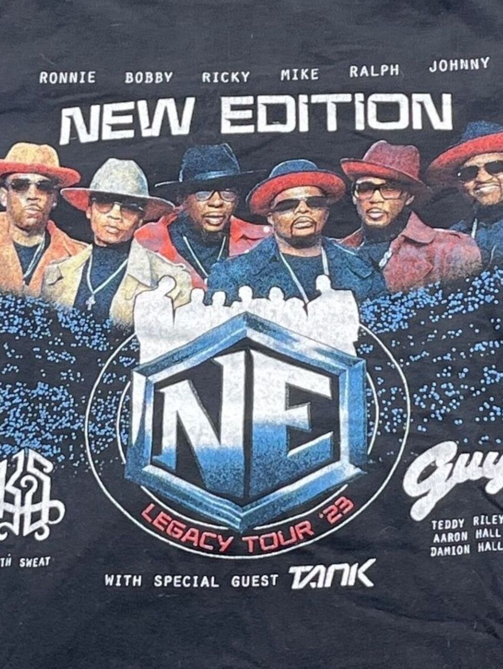 New Edition Preowned Large T-shirt